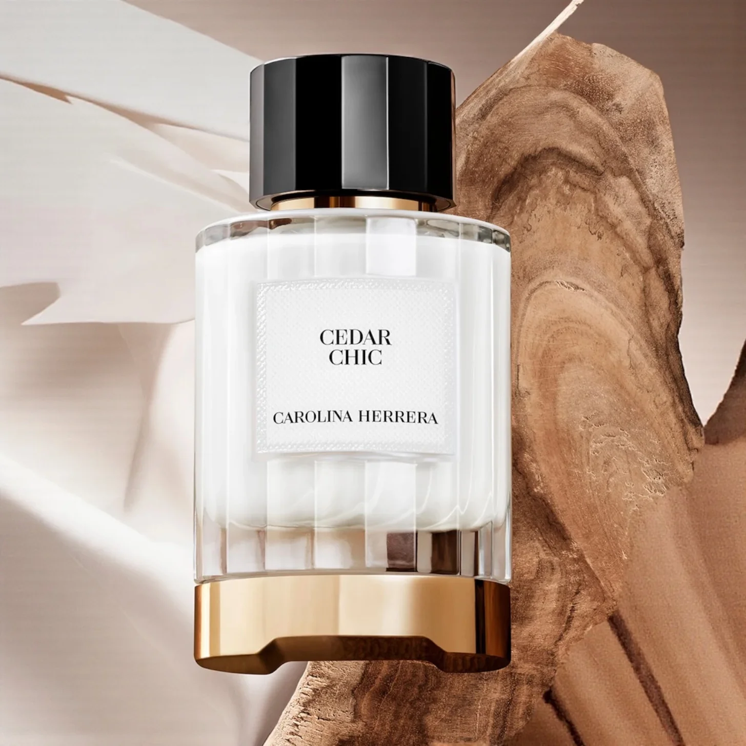 Carolina Herrera Cedar Chic - Image 2